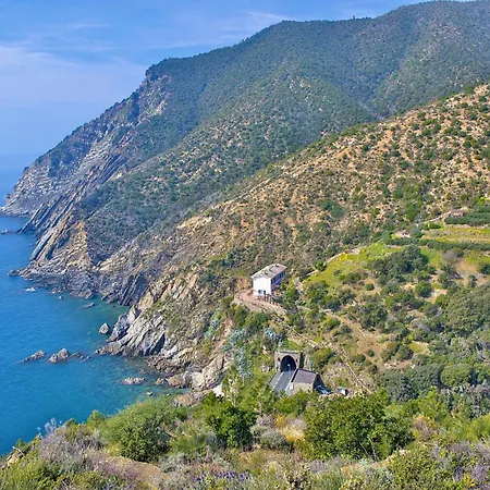 Stunning In With Wifi Holiday home Casarza Ligure