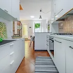 2 Bedroom Lovely In Holiday home *